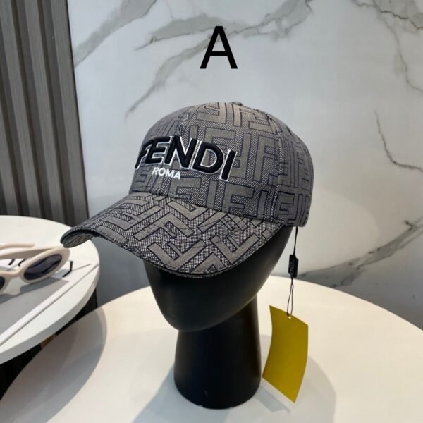 כובע מצחייה של פנדי