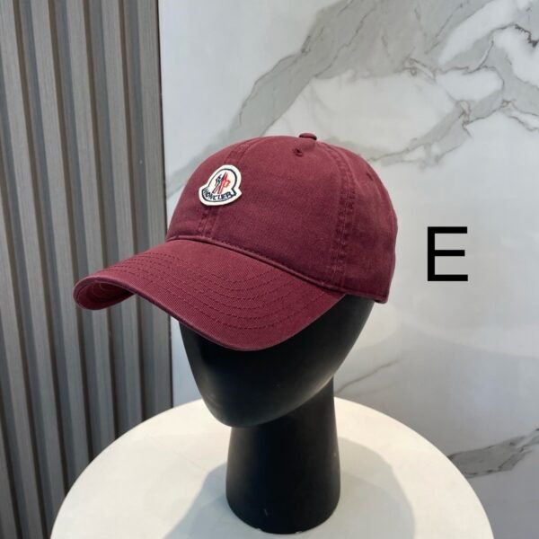 ⁦כובע מצחייה של מונקלר⁩ – תמונה ⁦5⁩