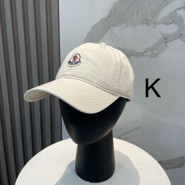 ⁦כובע מצחייה של מונקלר⁩ – תמונה ⁦11⁩