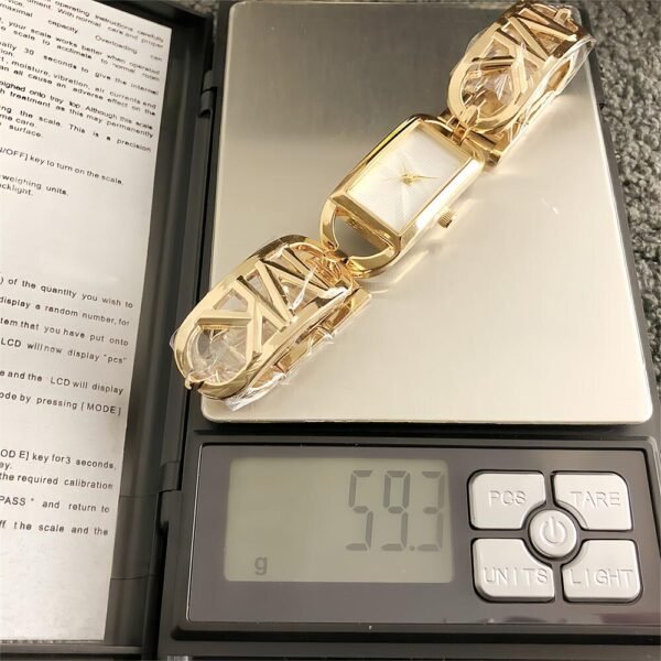 ⁦שעון של מייקל קורס⁩ – תמונה ⁦12⁩