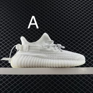 נעליים של אדידס אייזי בוסט 350