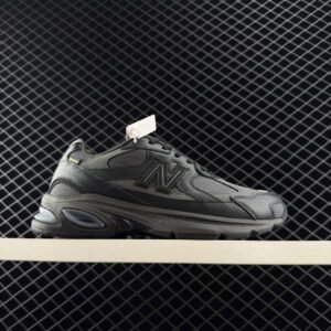 נעליים של ניו באלאנס 2010