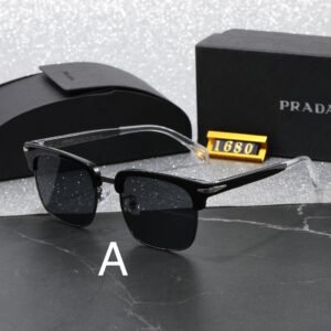 משקפי שמש של פראדה