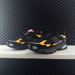 נעליים של ניו באלאנס 2010