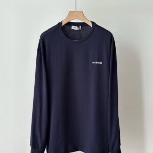 חולצה של מיו מיו