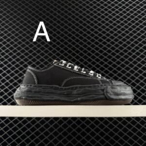 נעליים של מייסון מיארה