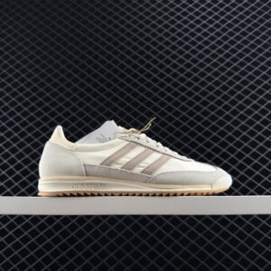 נעליים של אדידס SL