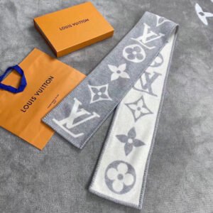 צעיף של לואי ויטון