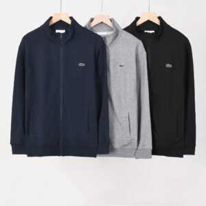 ג׳קט סוודר של לקוסט