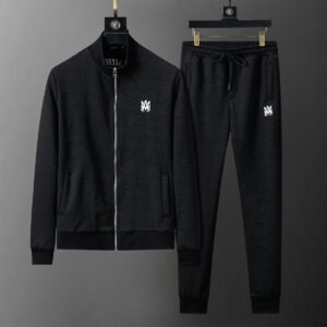 סט סוודר ומכנסיים של אמירי