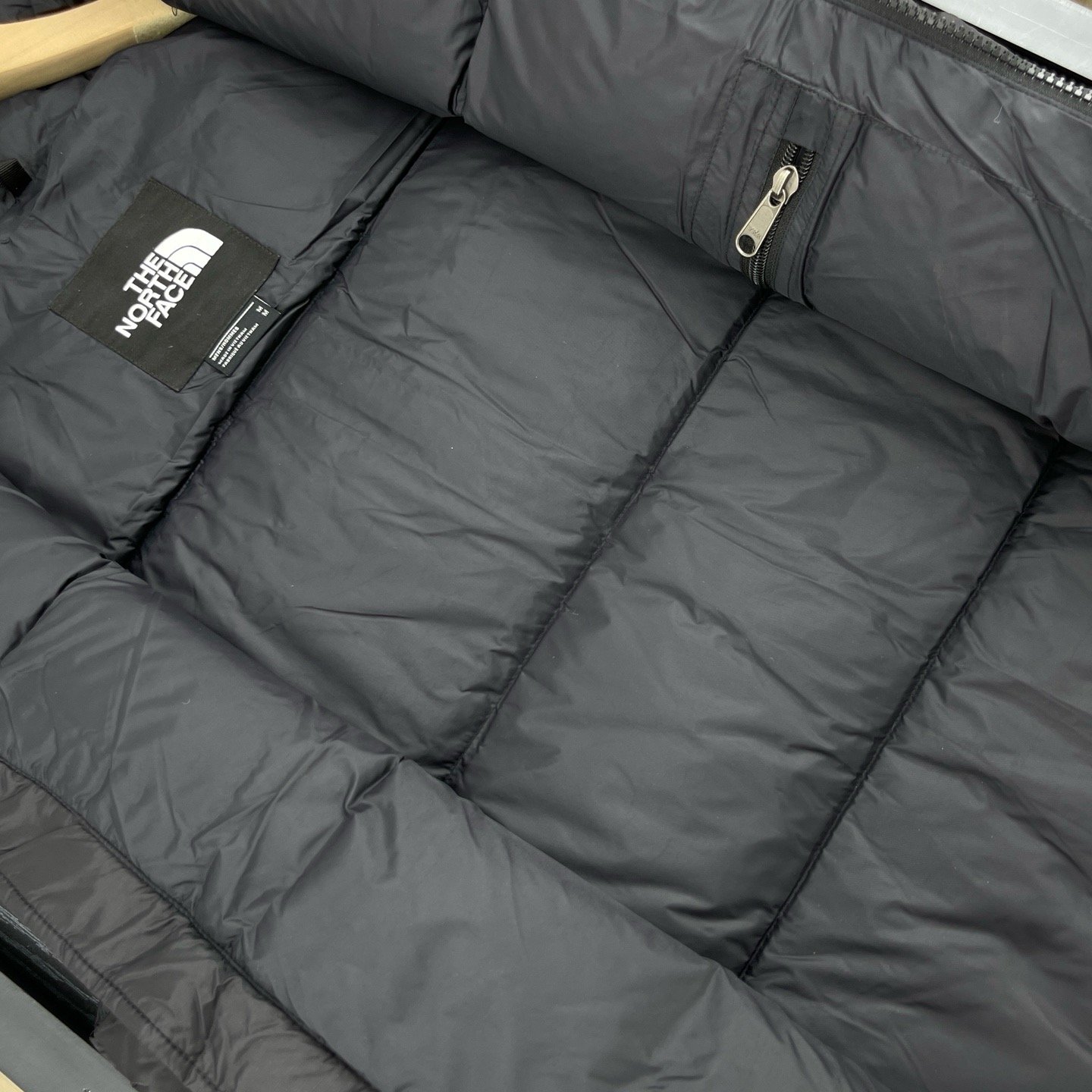 שחפץ אפוד של דה נורט פייס – תמונה 11