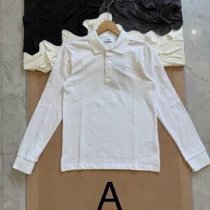 חולצה עם צווארון של ברברי