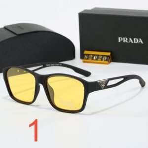 משקפי שמש של פראדה