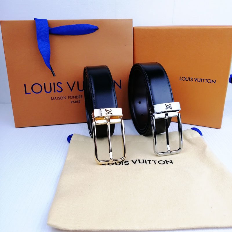 חגורה של לואי ויטון מעור