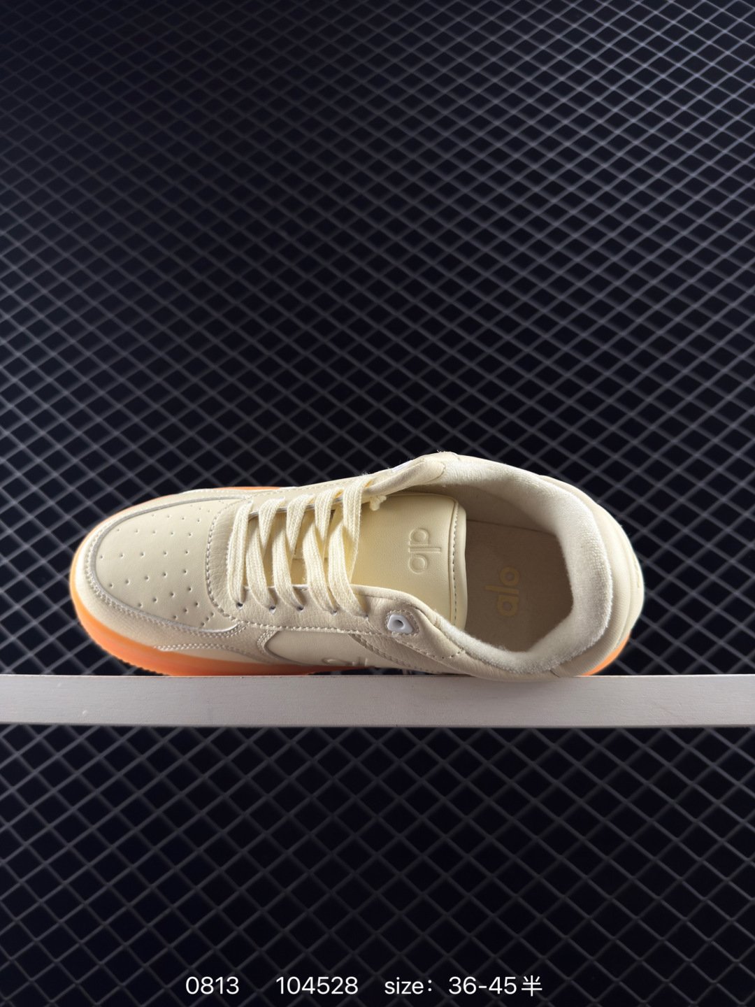 נעליים של אלו יוגה – תמונה 8