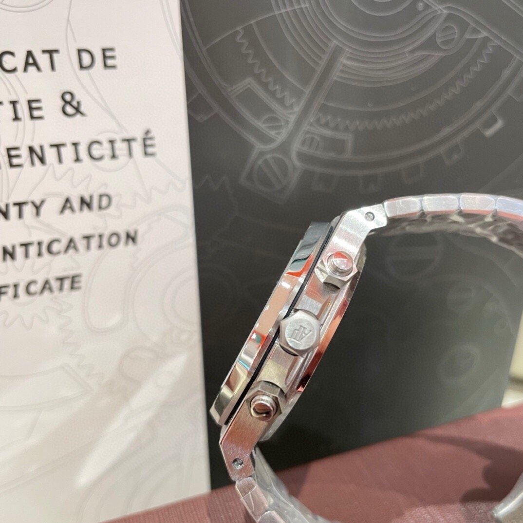 שעון של אודמר פיגה – תמונה 7