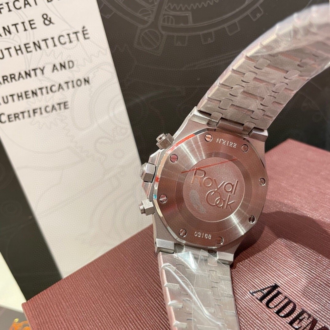 שעון של אודמר פיגה – תמונה 8