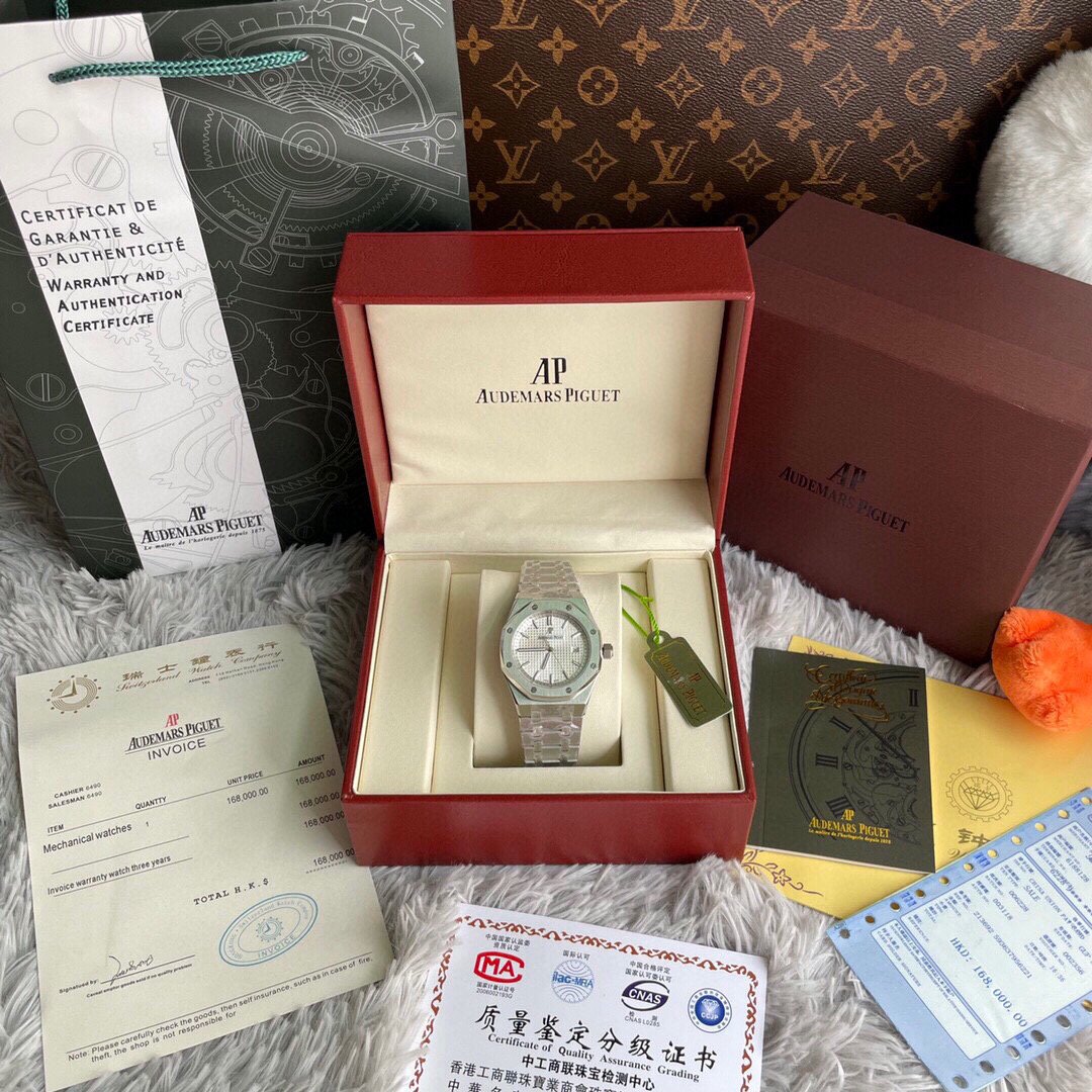 שעון של אודמר פיגה – תמונה 5