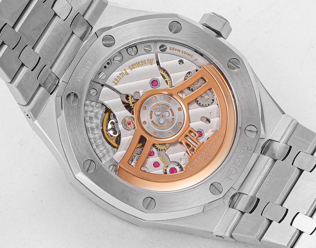 שעון של אודמר פיגה – תמונה 9