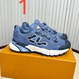 נעליים של לואי ויטון מעור