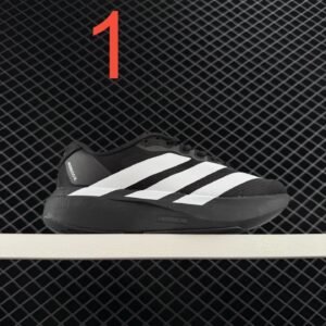 נעליים של אדידס אדיזירו