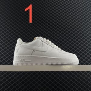 נעליים של נייק איר פורס