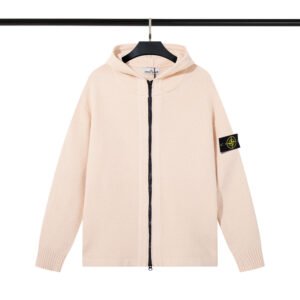 סוודר של סטון איילנד