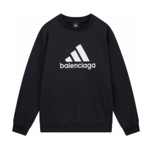 חולצה סווטשרט של אדידס בשיתוף בלנסיאגה