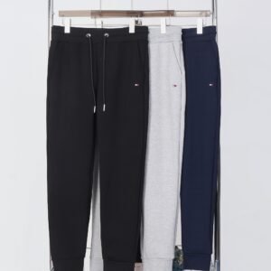 מכנסיים טרניג של טומי הילפיגר