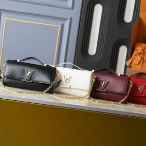 תיק של לואי ויטון מעור