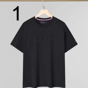 חולצה קצרה של טומי הילפיגר