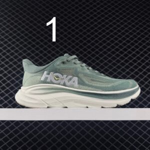 נעליים של הוקה קליפטון 10