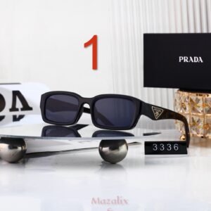 משקפי שמש של פראדה