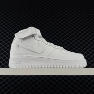 נעליים של נייק איר פורס