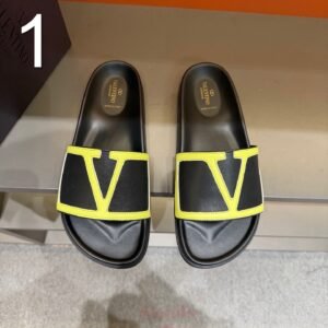 כפכפים של ולנטינו מעור