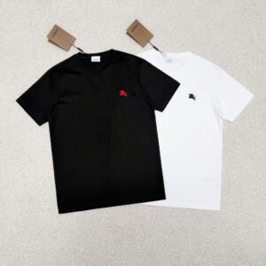 חולצה קצרה של ברברי