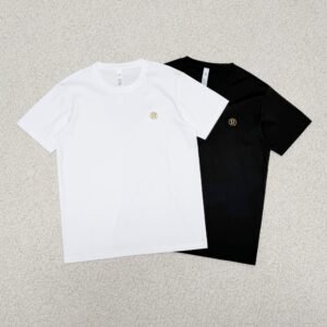 חולצה קצרה של לולו למון