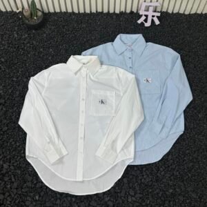 חולצה מכופתרת של קלווין קליין