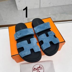 כפכפים של הרמס מעור